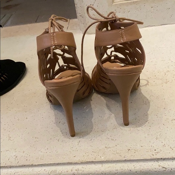 Nude lace up heels - Picture 2 of 3